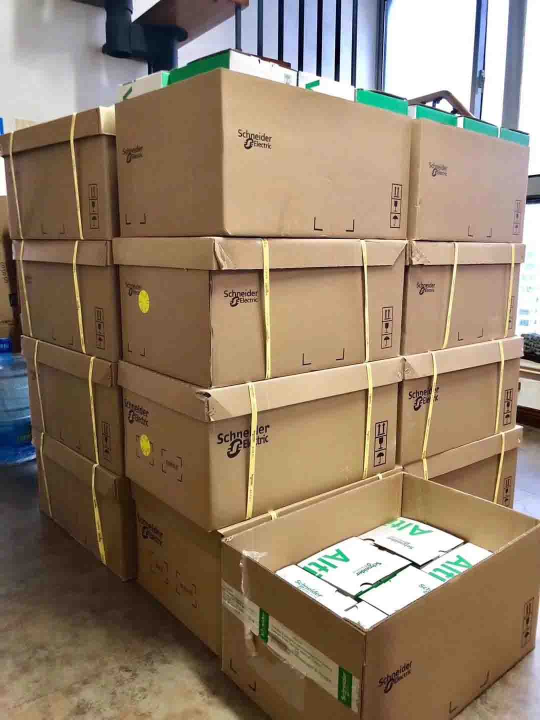 ATV610D90N4A Schneider Variable speed drive 90kW Brandy Original Factory Sealed New