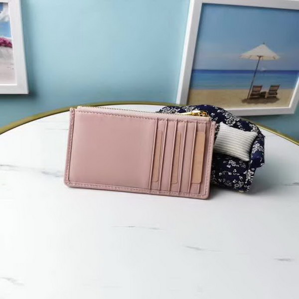 【原版皮】缪缪/Miu Miu 拉链钱夹，采用小羊皮材质精心裁制而成，Matelasse花纹图案，内里标识烫字，款号：5MB006