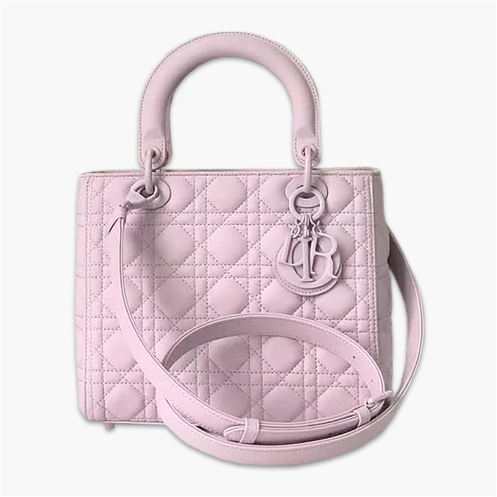 【原版皮】迪奥/Dior 戴妃包，磨砂系列，选用小牛皮绗缝藤格纹，饰有 Ultra matte 饰面金属配饰