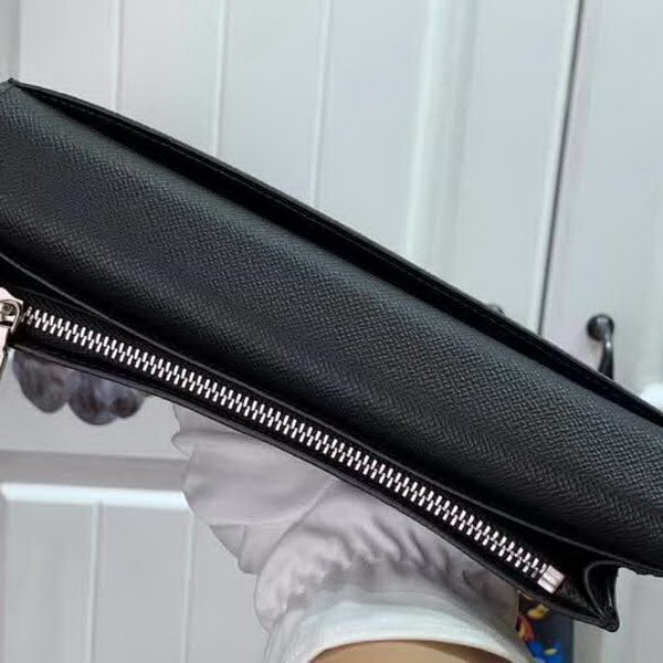 【原版皮】路易威登/LV 大格BRAZZA 钱夹，由Damier Graphite Pixel涂层帆布制成，以像素形式演绎经典Damier棋盘格图案，凸显未来感，集各种口袋、隔层与信用卡槽于一身，时尚便利，款号：N66540