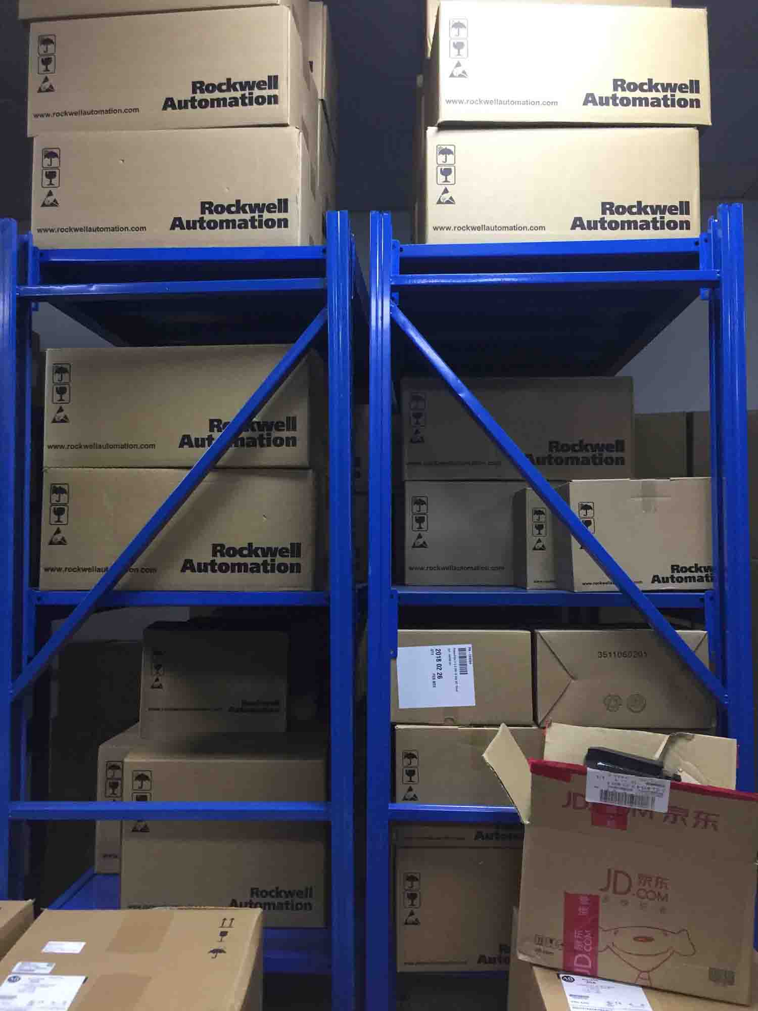 New sealed 5069-IB8S Allen BradleyCompact5000 DC Safety Input Module